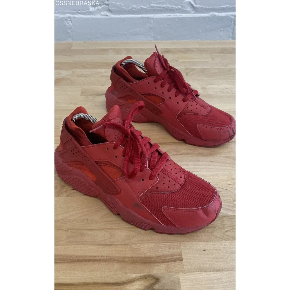 Nike Air Huarache Triple Red 318429-660 - Size 9.5‎